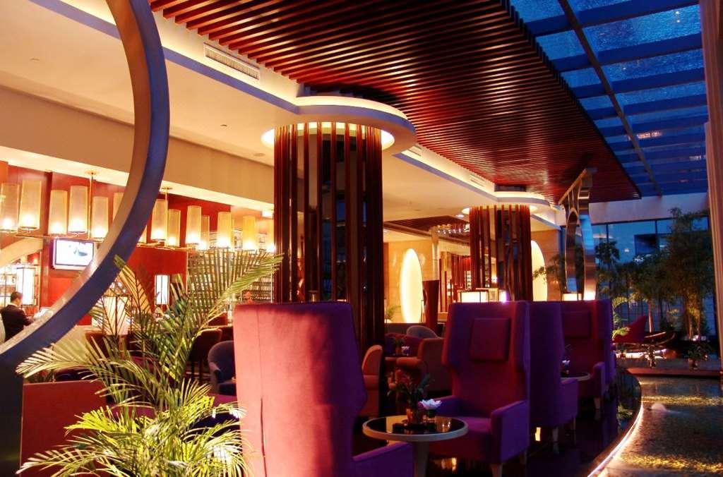 Grand Oriental Hotel Tung-kuan Restaurace fotografie