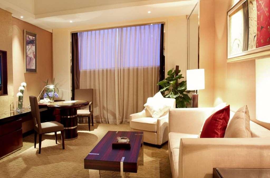 Grand Oriental Hotel Tung-kuan Pokoj fotografie