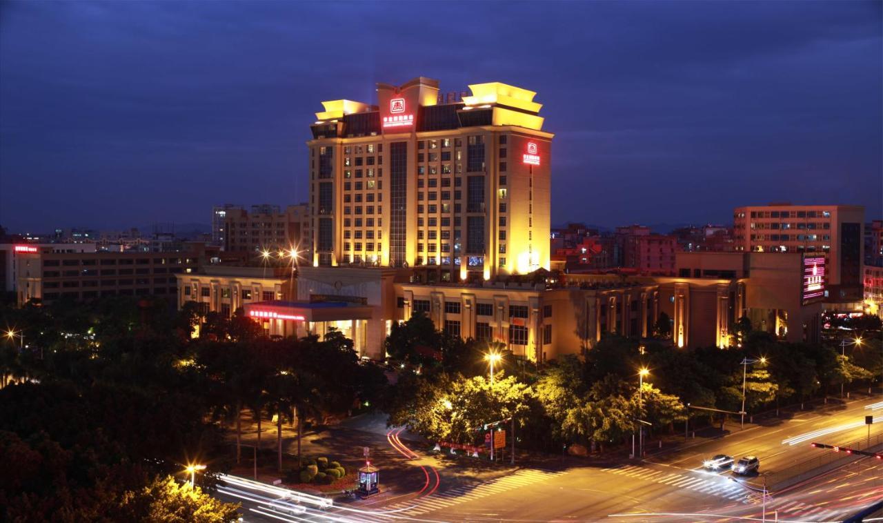 Grand Oriental Hotel Tung-kuan Exteriér fotografie